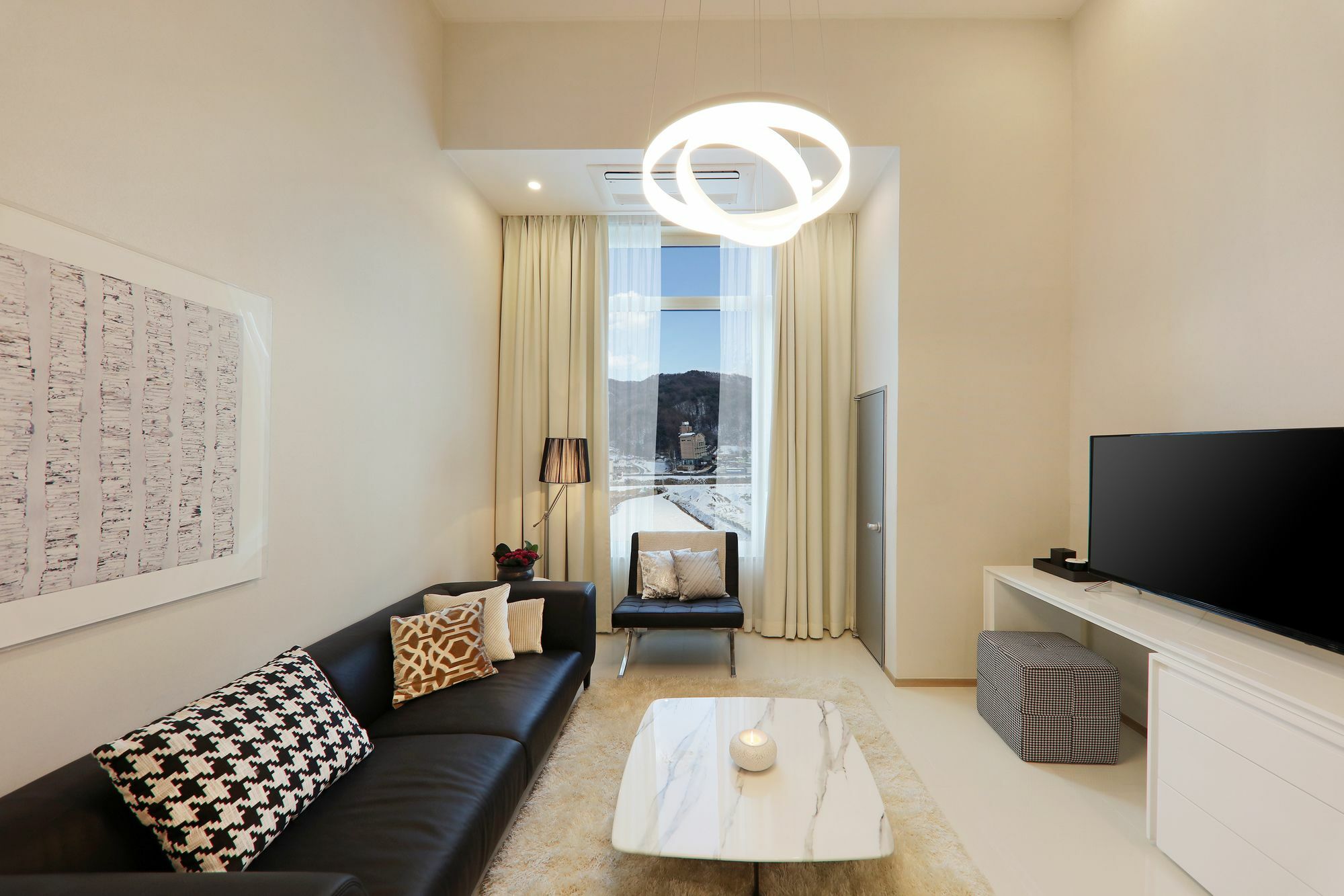 With Land Hotel Pyeongchang Exterior foto