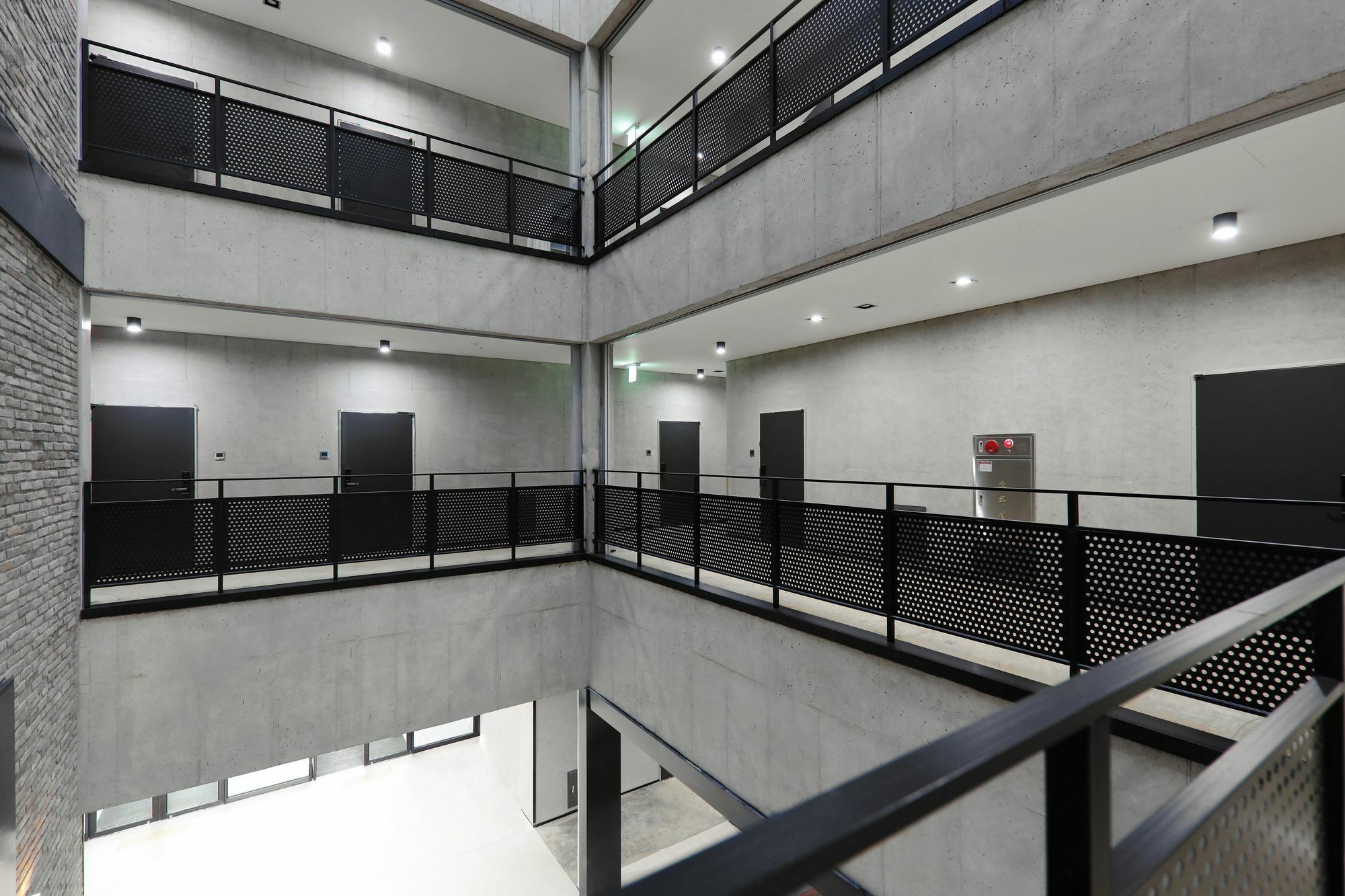 With Land Hotel Pyeongchang Exterior foto